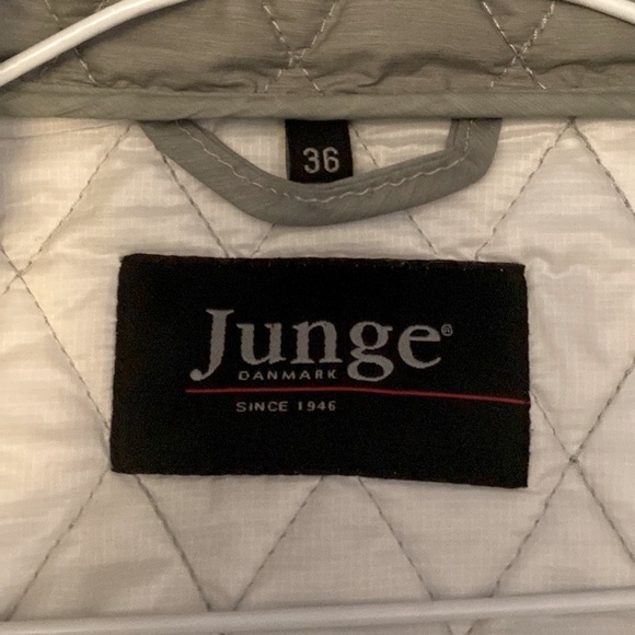 Light, quilted, insulated grey Junge (Danish) women’s jacket - Picture 3 of 4